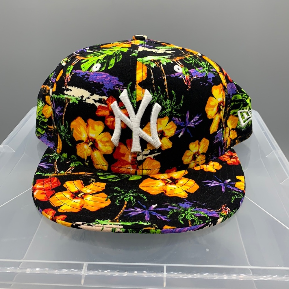 Yankees tropical SnapBack